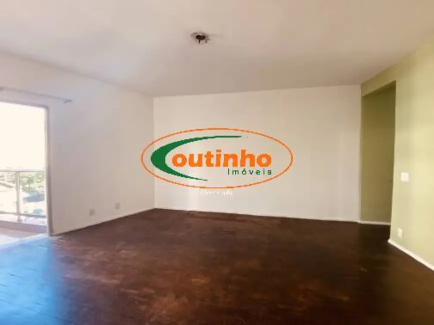 Apartamento com 3 quartos à venda, 110m2 em Tijuca, Rio De Janeiro - RJ - imagem 8 Foto 8 de Apartamento com 3 quartos à venda, 110m2 em Tijuca, Rio De Janeiro - RJ