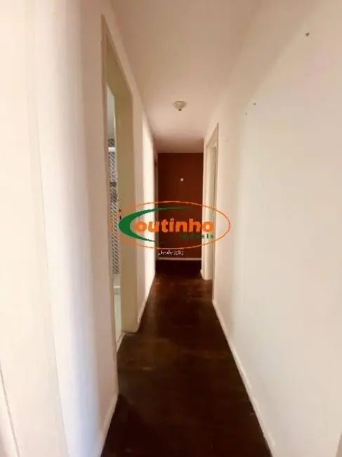 Apartamento com 3 quartos à venda, 110m2 em Tijuca, Rio De Janeiro - RJ - imagem 9 Foto 9 de Apartamento com 3 quartos à venda, 110m2 em Tijuca, Rio De Janeiro - RJ