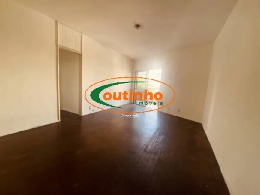 Apartamento com 3 quartos à venda, 110m2 em Tijuca, Rio De Janeiro - RJ - imagem 5 Foto 5 de Apartamento com 3 quartos à venda, 110m2 em Tijuca, Rio De Janeiro - RJ