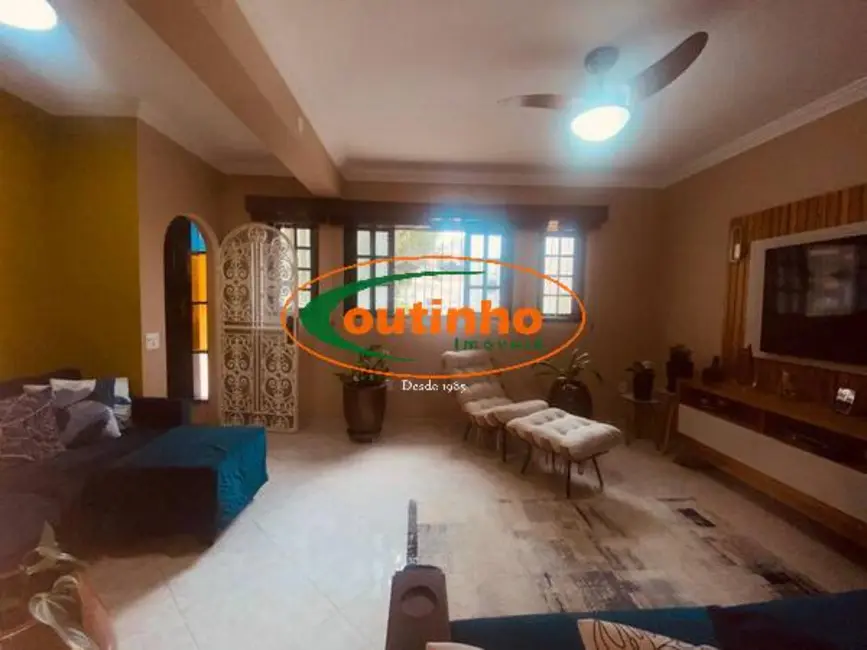 Foto 2 de Casa com 5 quartos à venda, 257m2 em Tijuca, Rio De Janeiro - RJ
