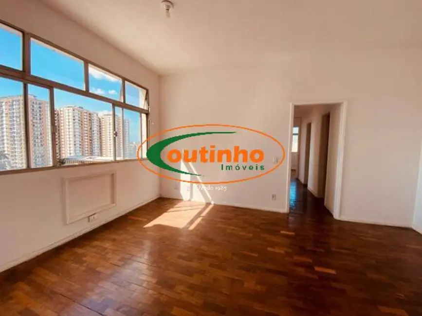 Apartamento com 3 quartos à venda, 83m2 em Tijuca, Rio De Janeiro - RJ - imagem 6 Foto 6 de Apartamento com 3 quartos à venda, 83m2 em Tijuca, Rio De Janeiro - RJ