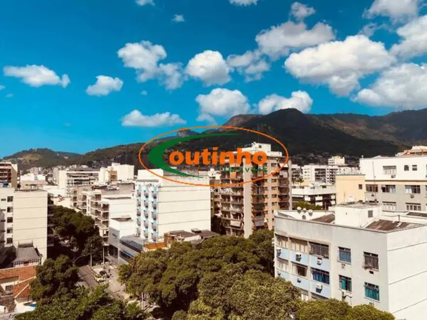 Apartamento com 3 quartos à venda, 83m2 em Tijuca, Rio De Janeiro - RJ - imagem 2 Foto 2 de Apartamento com 3 quartos à venda, 83m2 em Tijuca, Rio De Janeiro - RJ