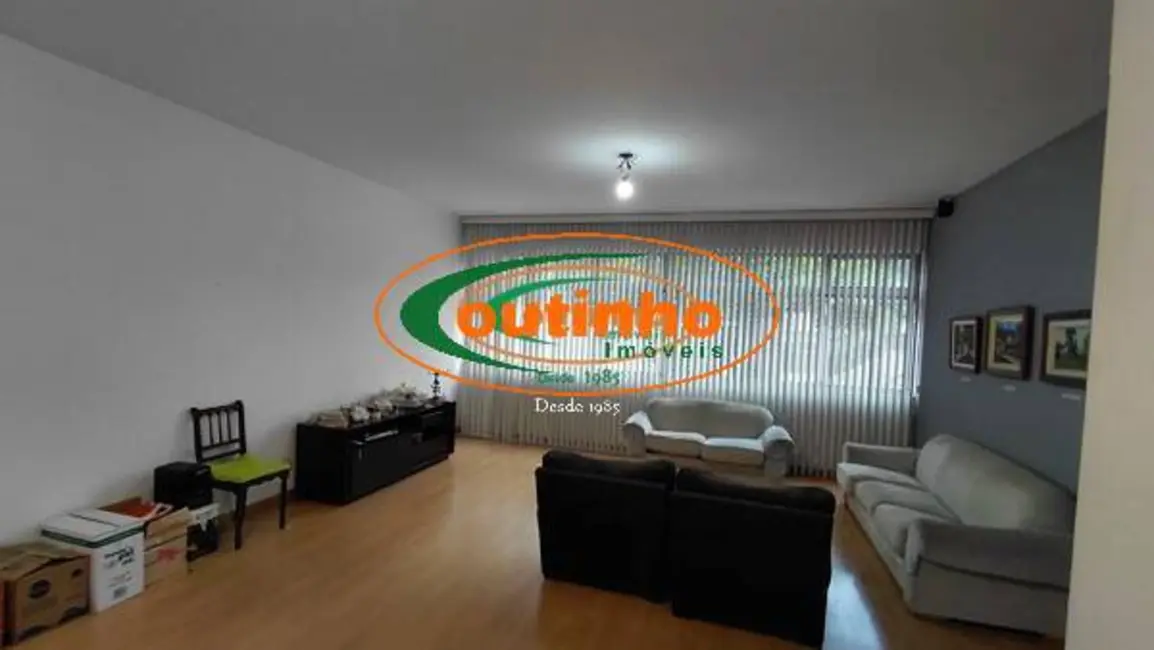Foto 2 de Apartamento com 3 quartos à venda, 130m2 em Tijuca, Rio De Janeiro - RJ