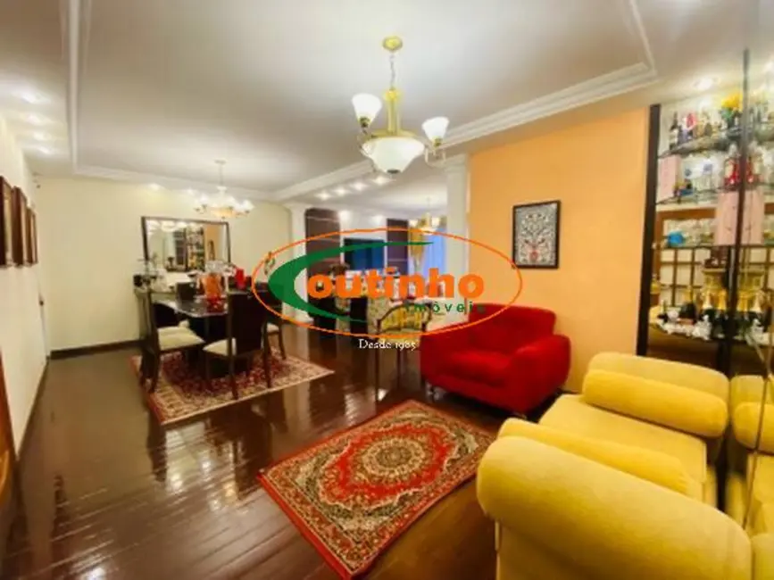 Apartamento com 4 quartos à venda, 153m2 em Tijuca, Rio De Janeiro - RJ - imagem 3 Foto 3 de Apartamento com 4 quartos à venda, 153m2 em Tijuca, Rio De Janeiro - RJ