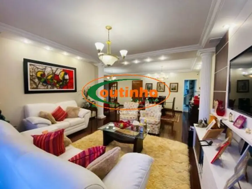 Apartamento com 4 quartos à venda, 153m2 em Tijuca, Rio De Janeiro - RJ - imagem 6 Foto 6 de Apartamento com 4 quartos à venda, 153m2 em Tijuca, Rio De Janeiro - RJ