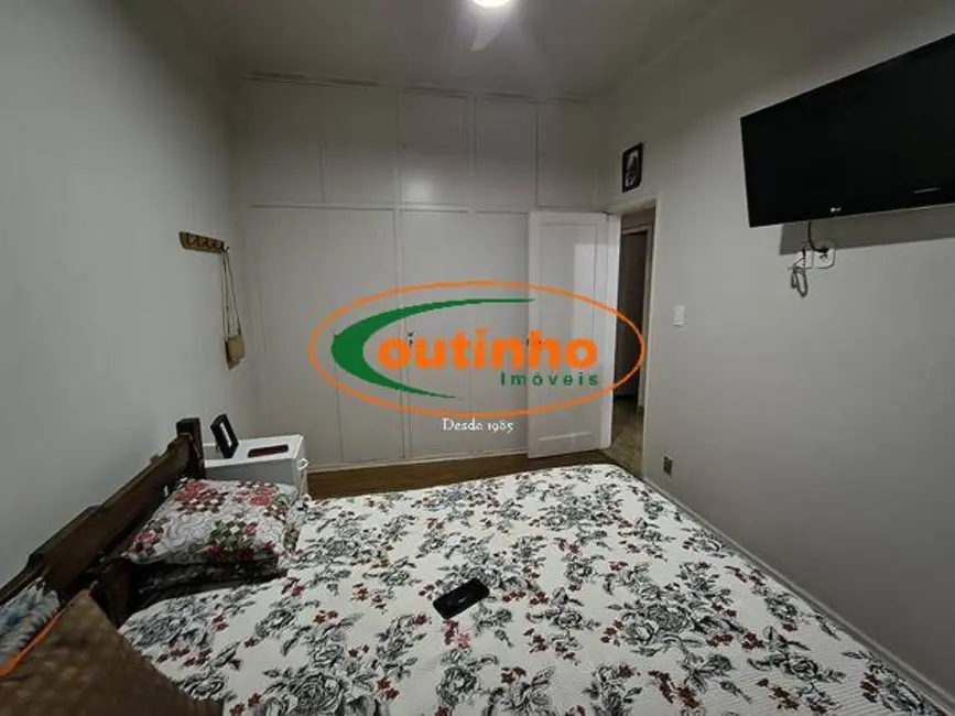 Apartamento com 3 quartos à venda, 100m2 em Tijuca, Rio De Janeiro - RJ - imagem 8 Foto 8 de Apartamento com 3 quartos à venda, 100m2 em Tijuca, Rio De Janeiro - RJ