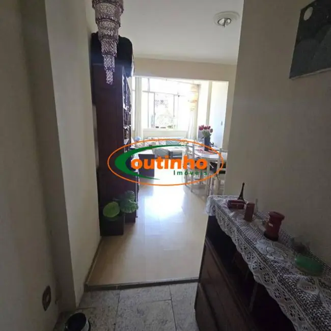 Apartamento com 3 quartos à venda, 83m2 em Tijuca, Rio De Janeiro - RJ - imagem 5 Foto 5 de Apartamento com 3 quartos à venda, 83m2 em Tijuca, Rio De Janeiro - RJ