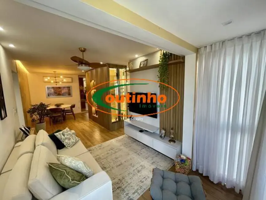 Apartamento com 2 quartos à venda, 76m2 em Tijuca, Rio De Janeiro - RJ - imagem 3 Foto 3 de Apartamento com 2 quartos à venda, 76m2 em Tijuca, Rio De Janeiro - RJ