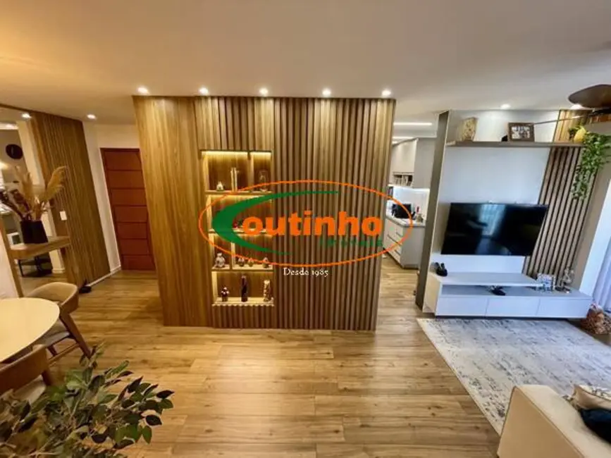 Apartamento com 2 quartos à venda, 76m2 em Tijuca, Rio De Janeiro - RJ - imagem 5 Foto 5 de Apartamento com 2 quartos à venda, 76m2 em Tijuca, Rio De Janeiro - RJ