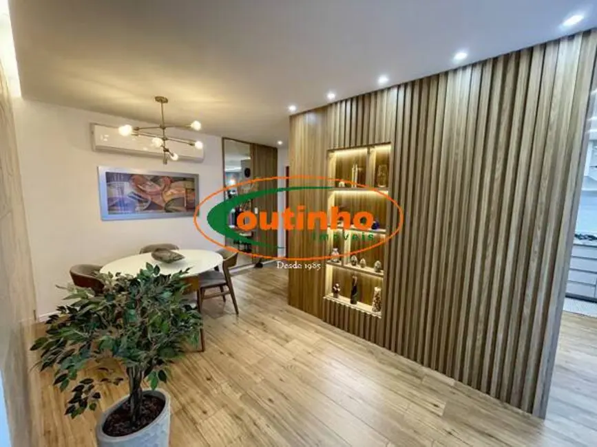 Apartamento com 2 quartos à venda, 76m2 em Tijuca, Rio De Janeiro - RJ - imagem 6 Foto 6 de Apartamento com 2 quartos à venda, 76m2 em Tijuca, Rio De Janeiro - RJ