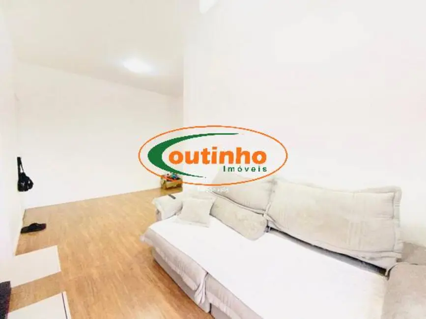Foto 6 de Apartamento com 2 quartos à venda, 60m2 em Tijuca, Rio De Janeiro - RJ