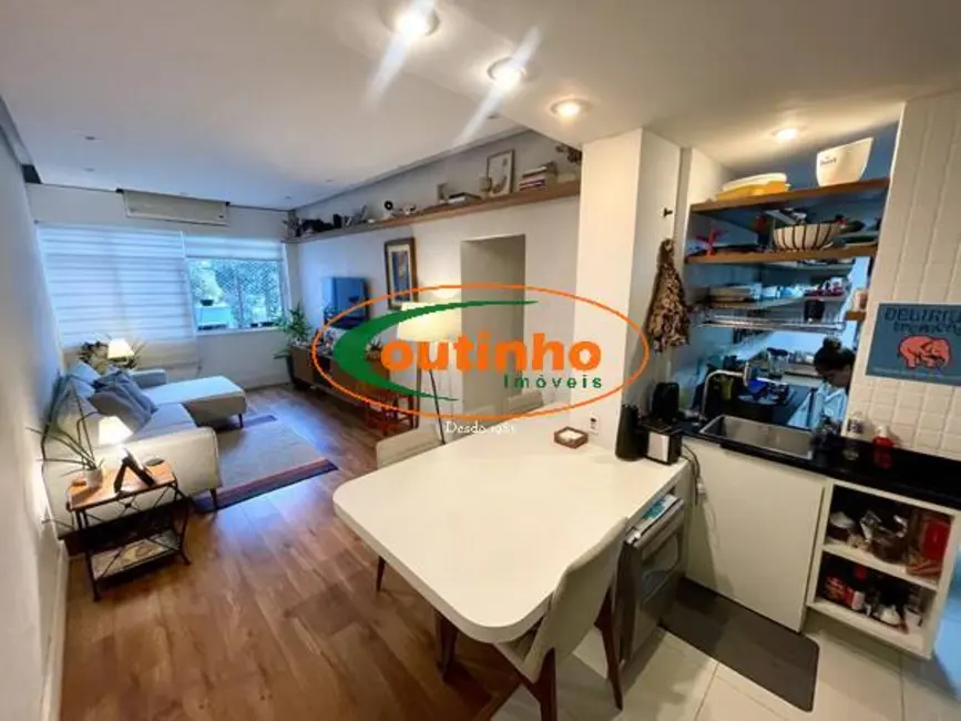 Foto 2 de Apartamento com 2 quartos à venda, 74m2 em Tijuca, Rio De Janeiro - RJ