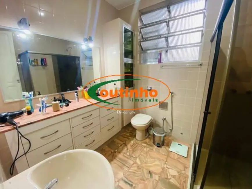 Foto 9 de Casa com 2 quartos à venda, 132m2 em Vila Isabel, Rio De Janeiro - RJ