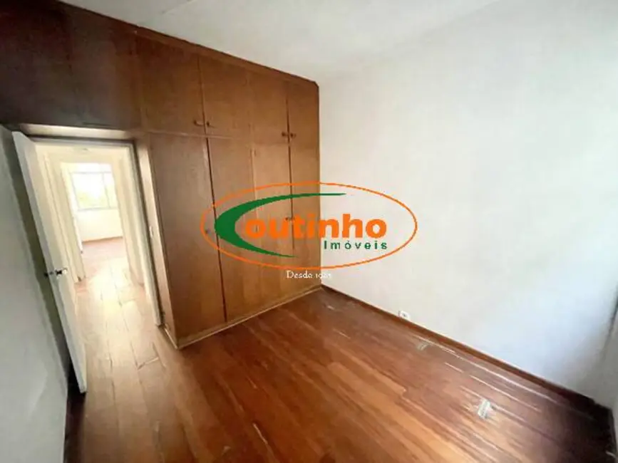 Apartamento com 2 quartos à venda, 73m2 em Tijuca, Rio De Janeiro - RJ - imagem 3 Foto 3 de Apartamento com 2 quartos à venda, 73m2 em Tijuca, Rio De Janeiro - RJ