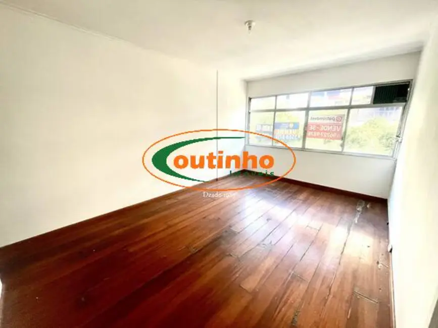 Apartamento com 2 quartos à venda, 73m2 em Tijuca, Rio De Janeiro - RJ - imagem 8 Foto 8 de Apartamento com 2 quartos à venda, 73m2 em Tijuca, Rio De Janeiro - RJ