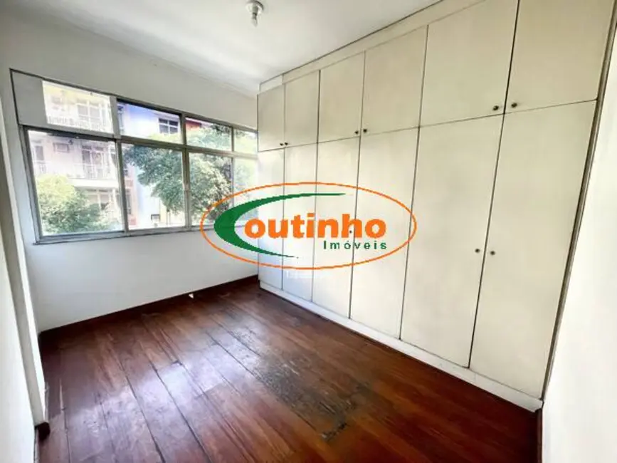 Apartamento com 2 quartos à venda, 73m2 em Tijuca, Rio De Janeiro - RJ - imagem 5 Foto 5 de Apartamento com 2 quartos à venda, 73m2 em Tijuca, Rio De Janeiro - RJ