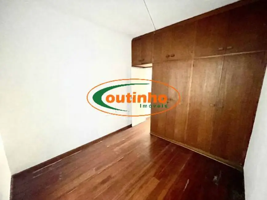 Apartamento com 2 quartos à venda, 73m2 em Tijuca, Rio De Janeiro - RJ - imagem 4 Foto 4 de Apartamento com 2 quartos à venda, 73m2 em Tijuca, Rio De Janeiro - RJ