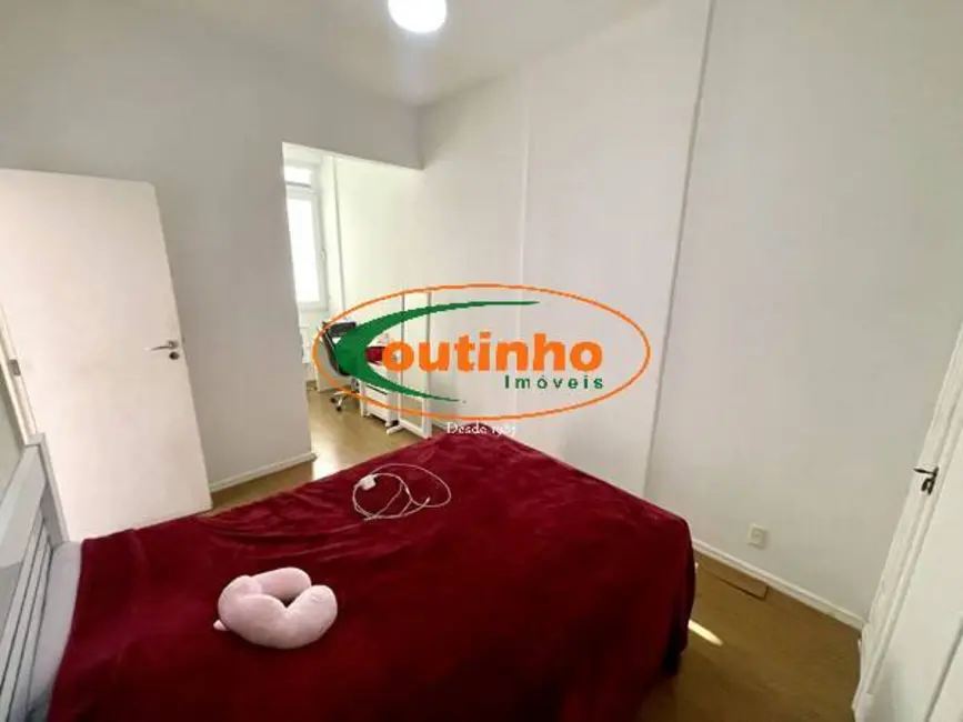 Apartamento com 2 quartos à venda, 67m2 em Tijuca, Rio De Janeiro - RJ - imagem 4 Foto 4 de Apartamento com 2 quartos à venda, 67m2 em Tijuca, Rio De Janeiro - RJ
