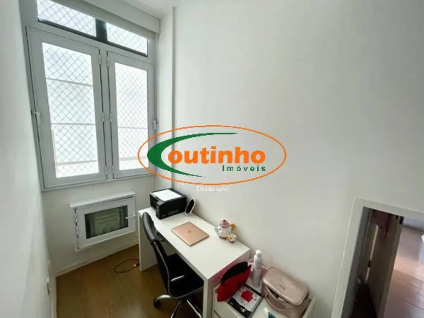 Apartamento com 2 quartos à venda, 67m2 em Tijuca, Rio De Janeiro - RJ - imagem 6 Foto 6 de Apartamento com 2 quartos à venda, 67m2 em Tijuca, Rio De Janeiro - RJ