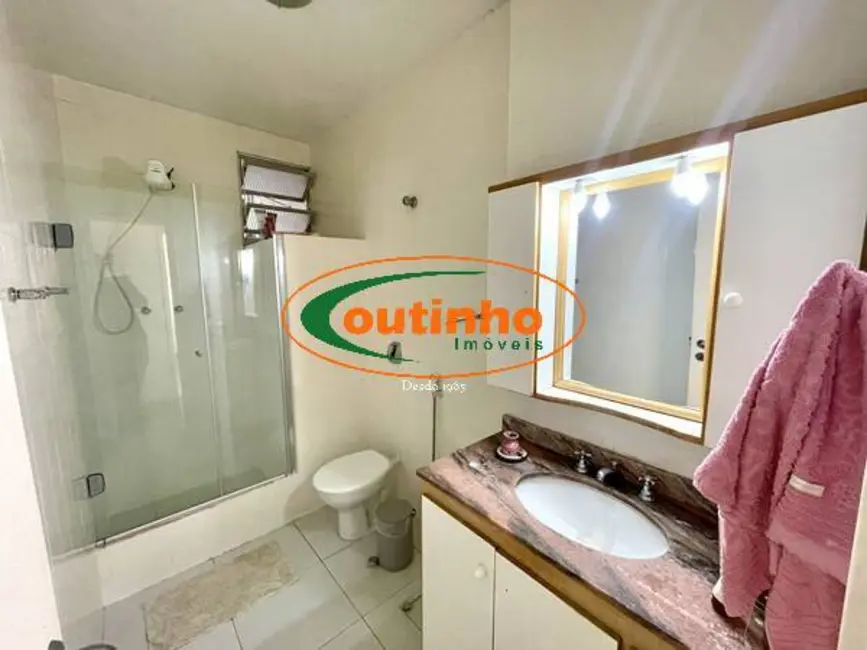 Apartamento com 2 quartos à venda, 67m2 em Tijuca, Rio De Janeiro - RJ - imagem 9 Foto 9 de Apartamento com 2 quartos à venda, 67m2 em Tijuca, Rio De Janeiro - RJ