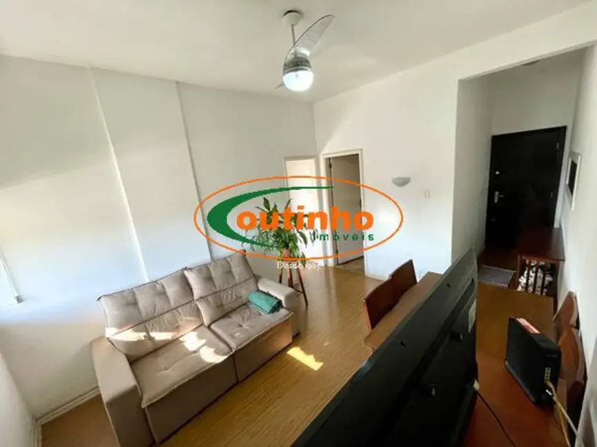 Apartamento com 2 quartos à venda, 67m2 em Tijuca, Rio De Janeiro - RJ - imagem 2 Foto 2 de Apartamento com 2 quartos à venda, 67m2 em Tijuca, Rio De Janeiro - RJ
