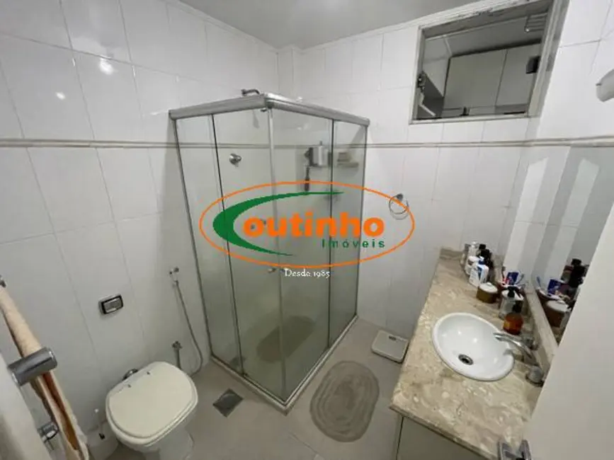 Apartamento com 2 quartos à venda, 72m2 em Tijuca, Rio De Janeiro - RJ - imagem 6 Foto 6 de Apartamento com 2 quartos à venda, 72m2 em Tijuca, Rio De Janeiro - RJ