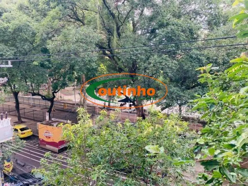 Apartamento com 3 quartos à venda, 114m2 em Tijuca, Rio De Janeiro - RJ - imagem 7 Foto 7 de Apartamento com 3 quartos à venda, 114m2 em Tijuca, Rio De Janeiro - RJ