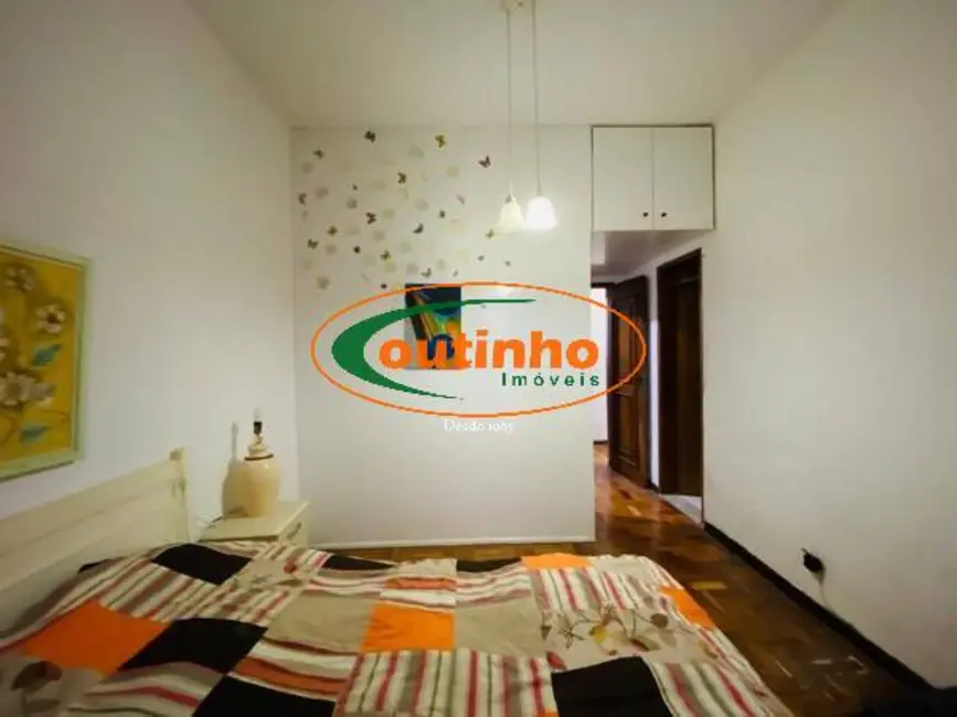 Apartamento com 3 quartos à venda, 114m2 em Tijuca, Rio De Janeiro - RJ - imagem 8 Foto 8 de Apartamento com 3 quartos à venda, 114m2 em Tijuca, Rio De Janeiro - RJ