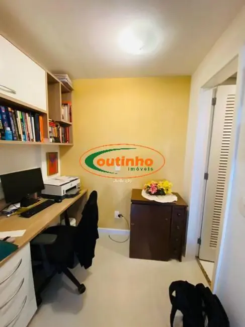 Apartamento com 2 quartos à venda, 76m2 em Tijuca, Rio De Janeiro - RJ - imagem 4 Foto 4 de Apartamento com 2 quartos à venda, 76m2 em Tijuca, Rio De Janeiro - RJ