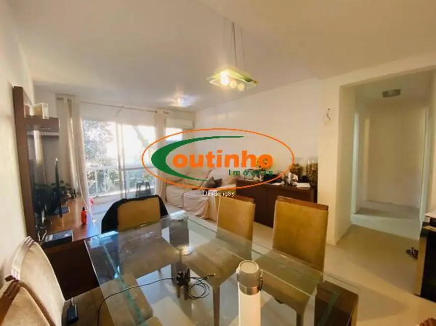 Apartamento com 2 quartos à venda, 76m2 em Tijuca, Rio De Janeiro - RJ - imagem 2 Foto 2 de Apartamento com 2 quartos à venda, 76m2 em Tijuca, Rio De Janeiro - RJ