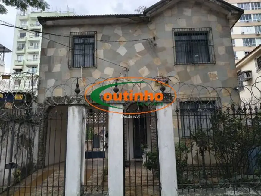 Foto 1 de Casa com 4 quartos à venda, 400m2 em Grajaú, Rio De Janeiro - RJ