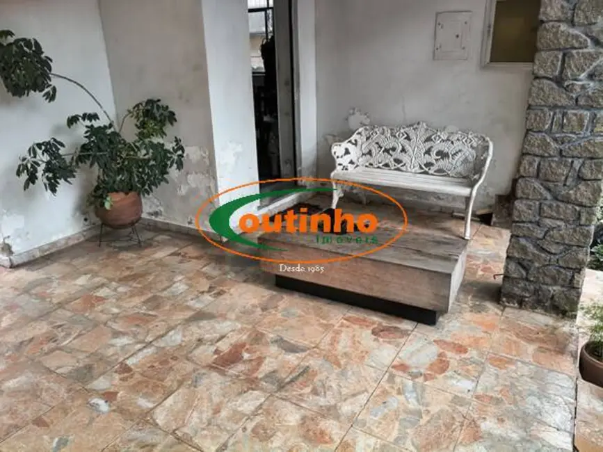 Foto 4 de Casa com 4 quartos à venda, 400m2 em Grajaú, Rio De Janeiro - RJ