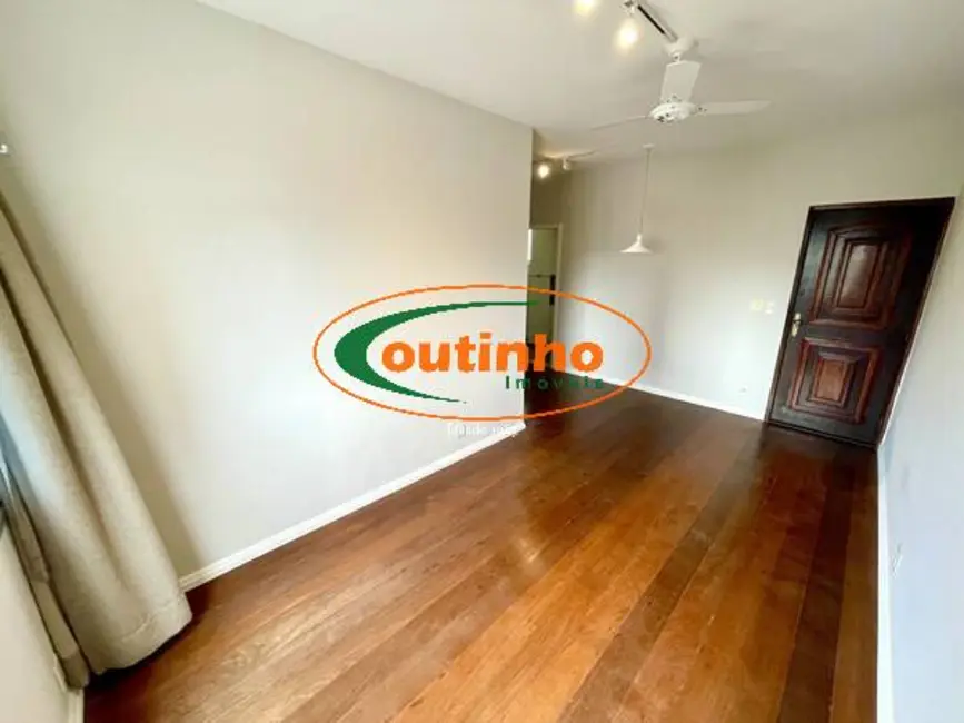 Foto 2 de Apartamento com 2 quartos à venda, 74m2 em Tijuca, Rio De Janeiro - RJ