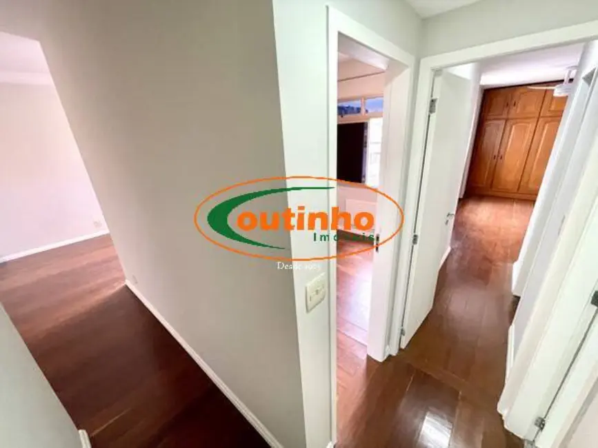 Foto 4 de Apartamento com 2 quartos à venda, 74m2 em Tijuca, Rio De Janeiro - RJ