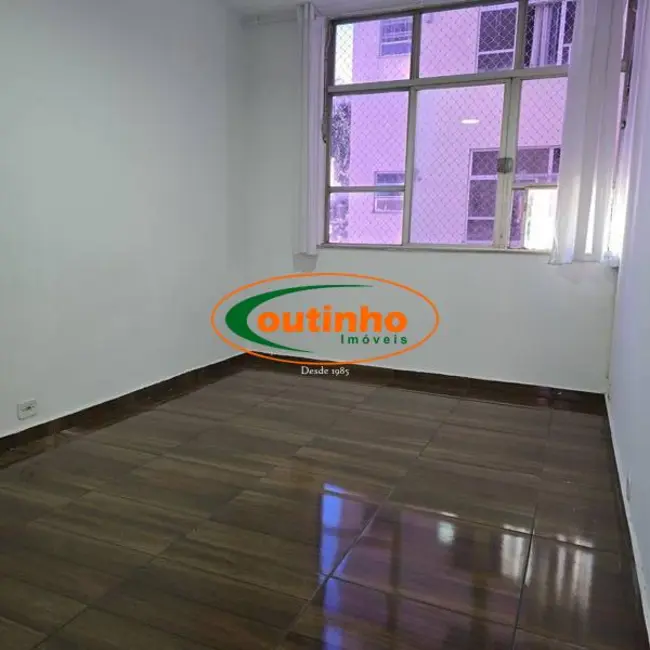 Apartamento com 3 quartos à venda, 95m2 em Tijuca, Rio De Janeiro - RJ - imagem 7 Foto 7 de Apartamento com 3 quartos à venda, 95m2 em Tijuca, Rio De Janeiro - RJ