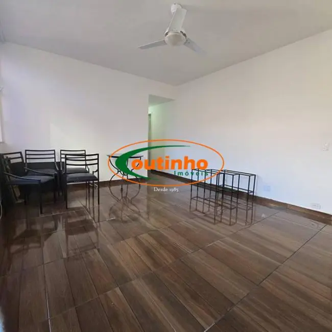 Apartamento com 3 quartos à venda, 95m2 em Tijuca, Rio De Janeiro - RJ - imagem 2 Foto 2 de Apartamento com 3 quartos à venda, 95m2 em Tijuca, Rio De Janeiro - RJ