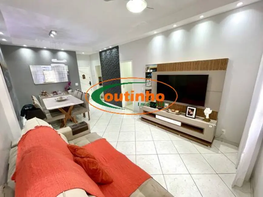 Apartamento com 3 quartos à venda, 88m2 em Tijuca, Rio De Janeiro - RJ - imagem 2 Foto 2 de Apartamento com 3 quartos à venda, 88m2 em Tijuca, Rio De Janeiro - RJ
