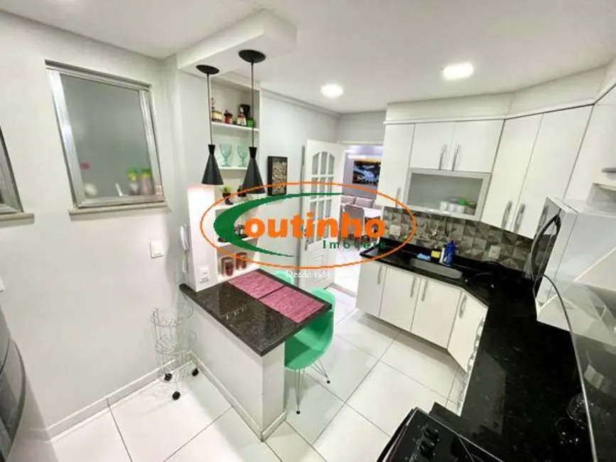 Apartamento com 3 quartos à venda, 88m2 em Tijuca, Rio De Janeiro - RJ - imagem 7 Foto 7 de Apartamento com 3 quartos à venda, 88m2 em Tijuca, Rio De Janeiro - RJ