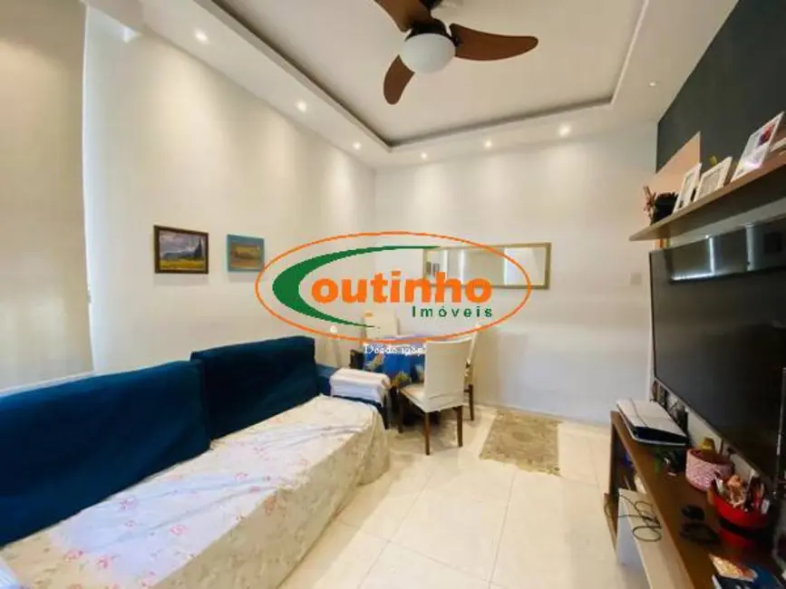 Foto 2 de Apartamento com 2 quartos à venda, 60m2 em Vila Isabel, Rio De Janeiro - RJ