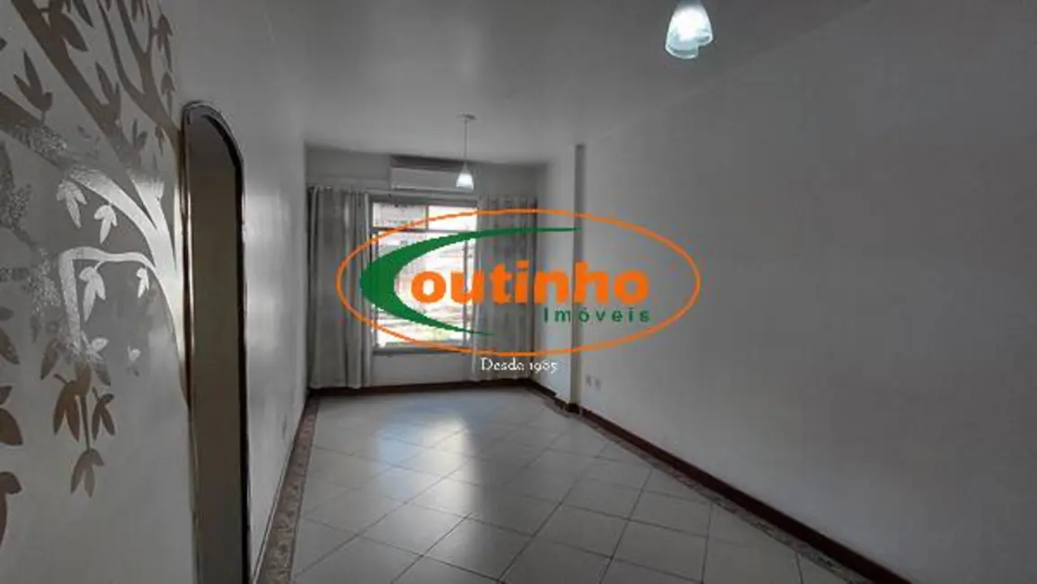 Apartamento com 2 quartos à venda, 70m2 em Tijuca, Rio De Janeiro - RJ - imagem 3 Foto 3 de Apartamento com 2 quartos à venda, 70m2 em Tijuca, Rio De Janeiro - RJ