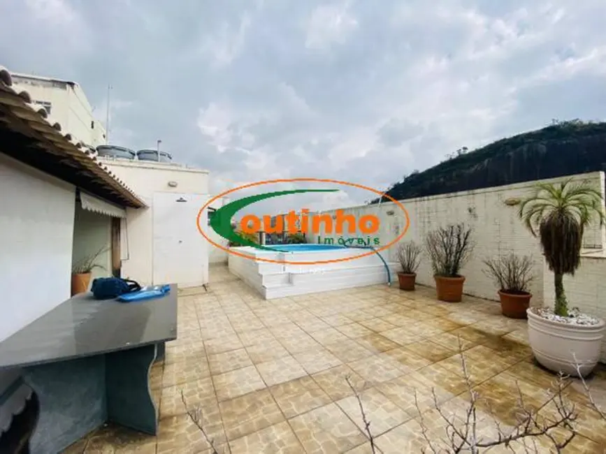 Cobertura com 3 quartos à venda, 222m2 em Tijuca, Rio De Janeiro - RJ - imagem 6 Foto 6 de Cobertura com 3 quartos à venda, 222m2 em Tijuca, Rio De Janeiro - RJ