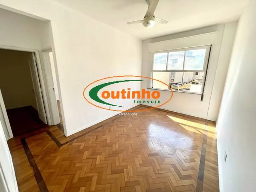 Apartamento com 2 quartos à venda, 65m2 em Tijuca, Rio De Janeiro - RJ - imagem 9 Foto 9 de Apartamento com 2 quartos à venda, 65m2 em Tijuca, Rio De Janeiro - RJ