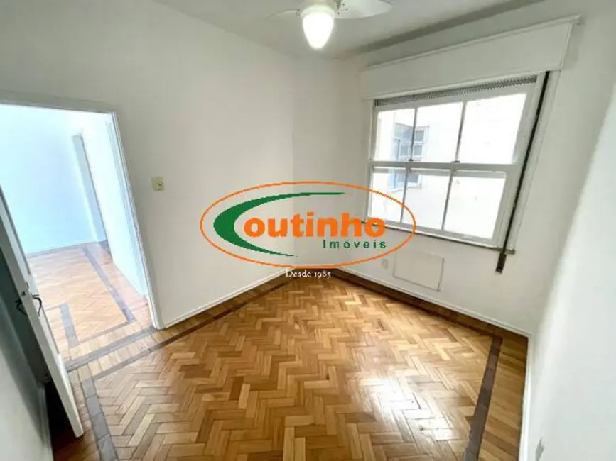 Apartamento com 2 quartos à venda, 65m2 em Tijuca, Rio De Janeiro - RJ - imagem 6 Foto 6 de Apartamento com 2 quartos à venda, 65m2 em Tijuca, Rio De Janeiro - RJ