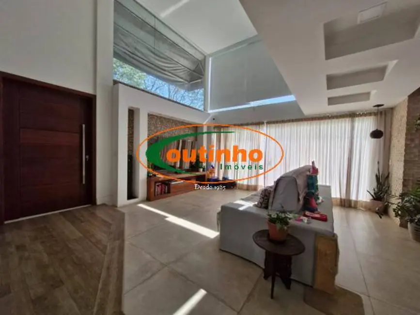 Foto 2 de Casa com 5 quartos à venda, 337m2 em Tijuca, Rio De Janeiro - RJ