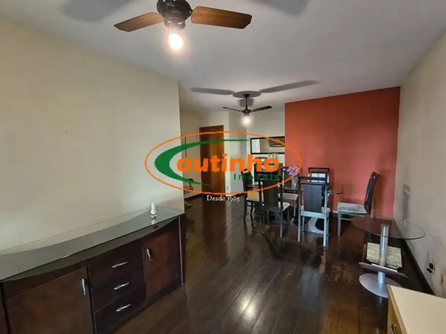 Apartamento com 3 quartos à venda, 110m2 em Tijuca, Rio De Janeiro - RJ - imagem 5 Foto 5 de Apartamento com 3 quartos à venda, 110m2 em Tijuca, Rio De Janeiro - RJ