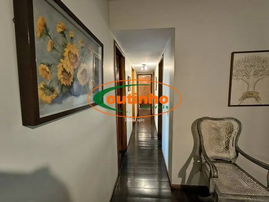 Apartamento com 3 quartos à venda, 110m2 em Tijuca, Rio De Janeiro - RJ - imagem 7 Foto 7 de Apartamento com 3 quartos à venda, 110m2 em Tijuca, Rio De Janeiro - RJ