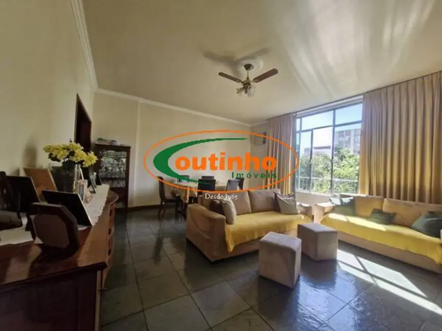 Apartamento com 3 quartos à venda, 138m2 em Tijuca, Rio De Janeiro - RJ - imagem 1 Foto 1 de Apartamento com 3 quartos à venda, 138m2 em Tijuca, Rio De Janeiro - RJ
