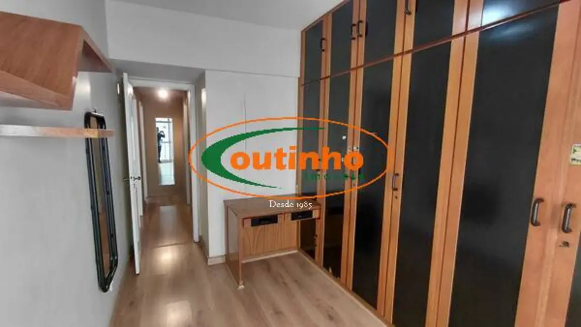Foto 3 de Apartamento com 2 quartos à venda, 90m2 em Tijuca, Rio De Janeiro - RJ