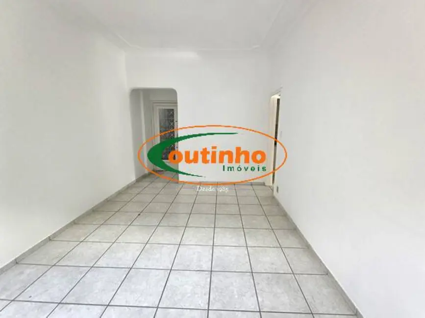 Apartamento com 3 quartos à venda, 114m2 em Tijuca, Rio De Janeiro - RJ - imagem 4 Foto 4 de Apartamento com 3 quartos à venda, 114m2 em Tijuca, Rio De Janeiro - RJ
