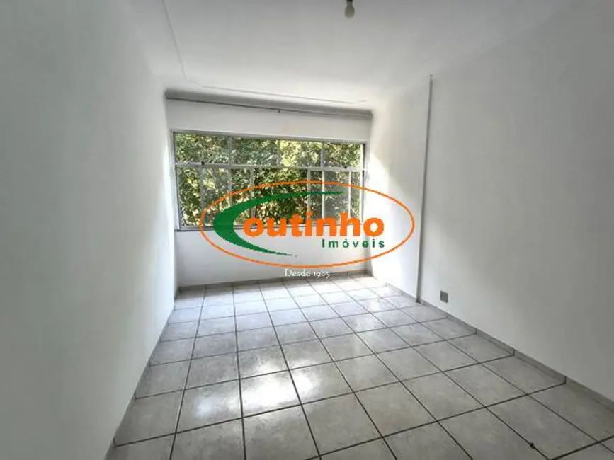 Apartamento com 3 quartos à venda, 114m2 em Tijuca, Rio De Janeiro - RJ - imagem 3 Foto 3 de Apartamento com 3 quartos à venda, 114m2 em Tijuca, Rio De Janeiro - RJ
